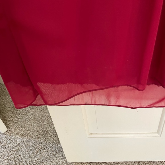 David Bridal One Shoulder Bridesmaid dress in candy apple size 16 - Picture 4 of 5